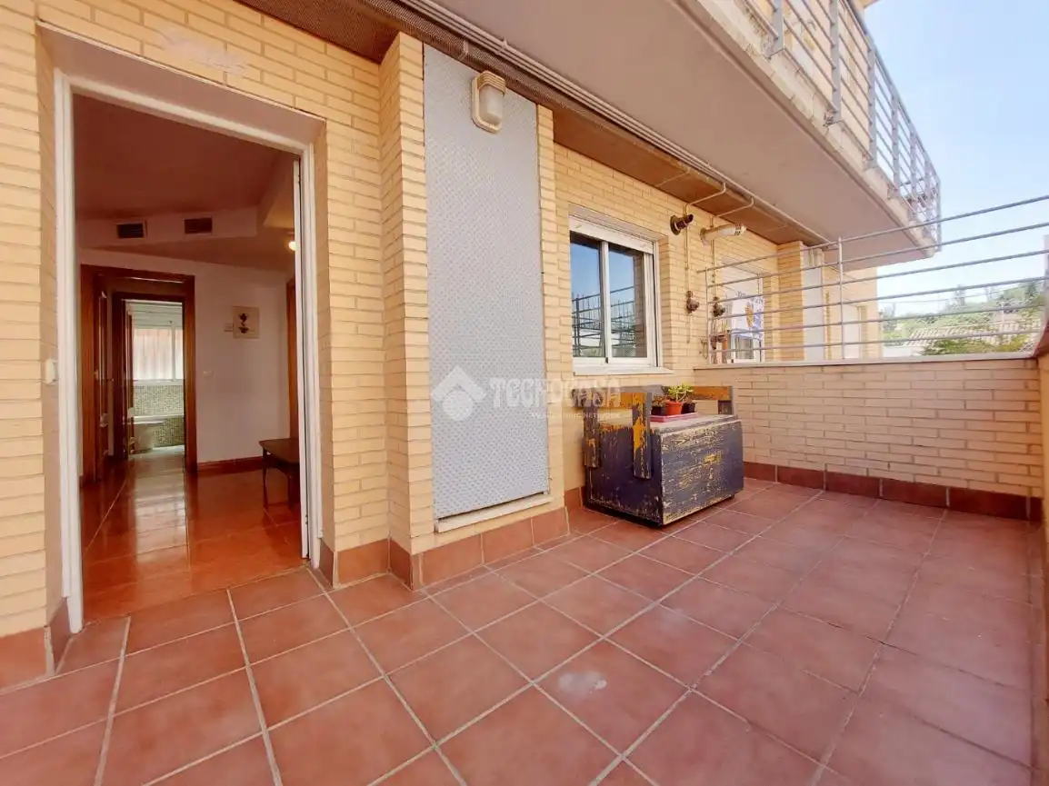 Vista exterior de Piso en venta en Zaragoza con Aire acondicionado, Calefacción y Terraza