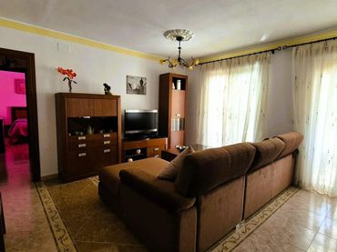 Piso con ascensor en venta en Algarinejo