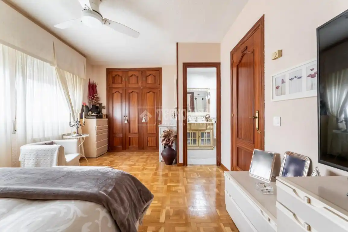 Bedroom of Detached homes for sale in Torrelodones  with Heating, Private garden and Terrace