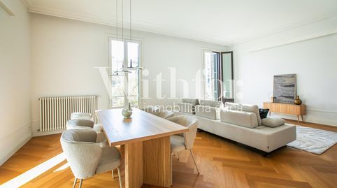 Photo 2 of Flat for rent in Calle de Girona, Dreta de l'Eixample, Barcelona Capital