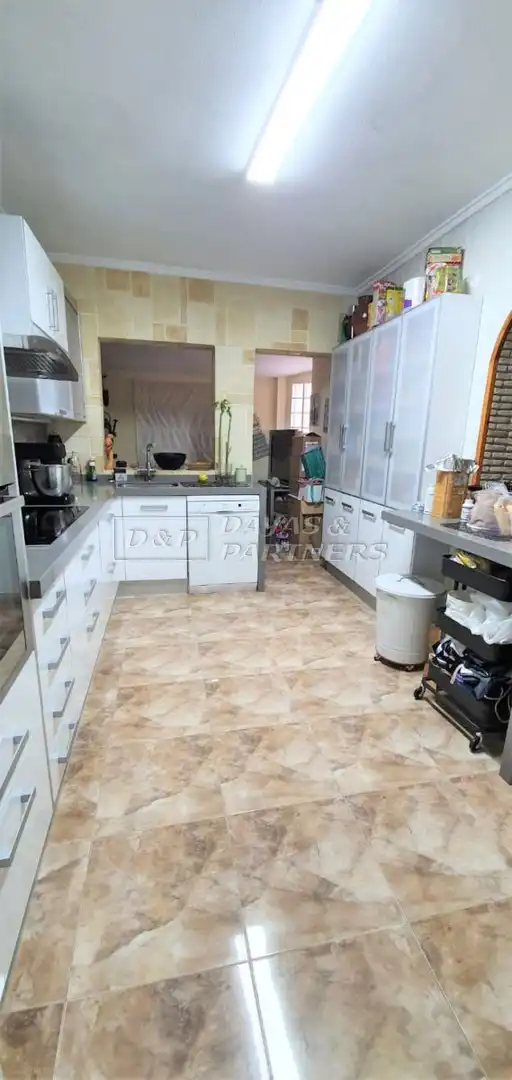 Cuina de Casa o xalet en venda en Torrevieja amb Aire condicionat, Calefacció i Jardí privat