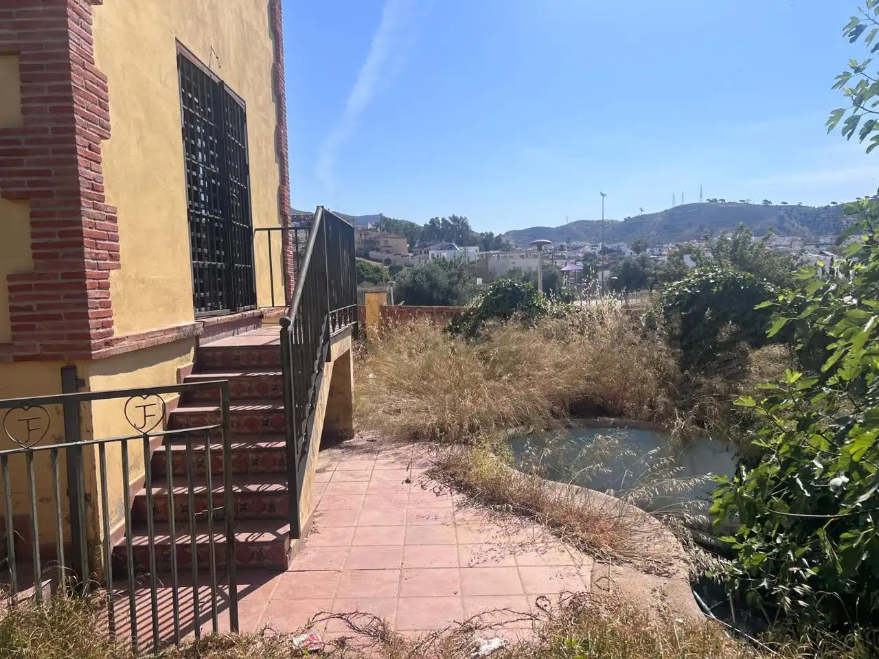 Exterior view of Houses for sale in Málaga
