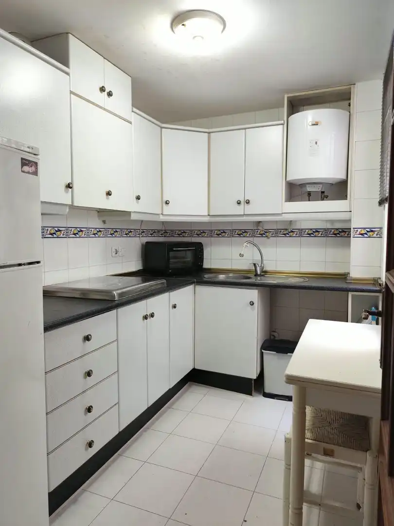 Kitchen of Apartments for sale in Algeciras  with Balcony