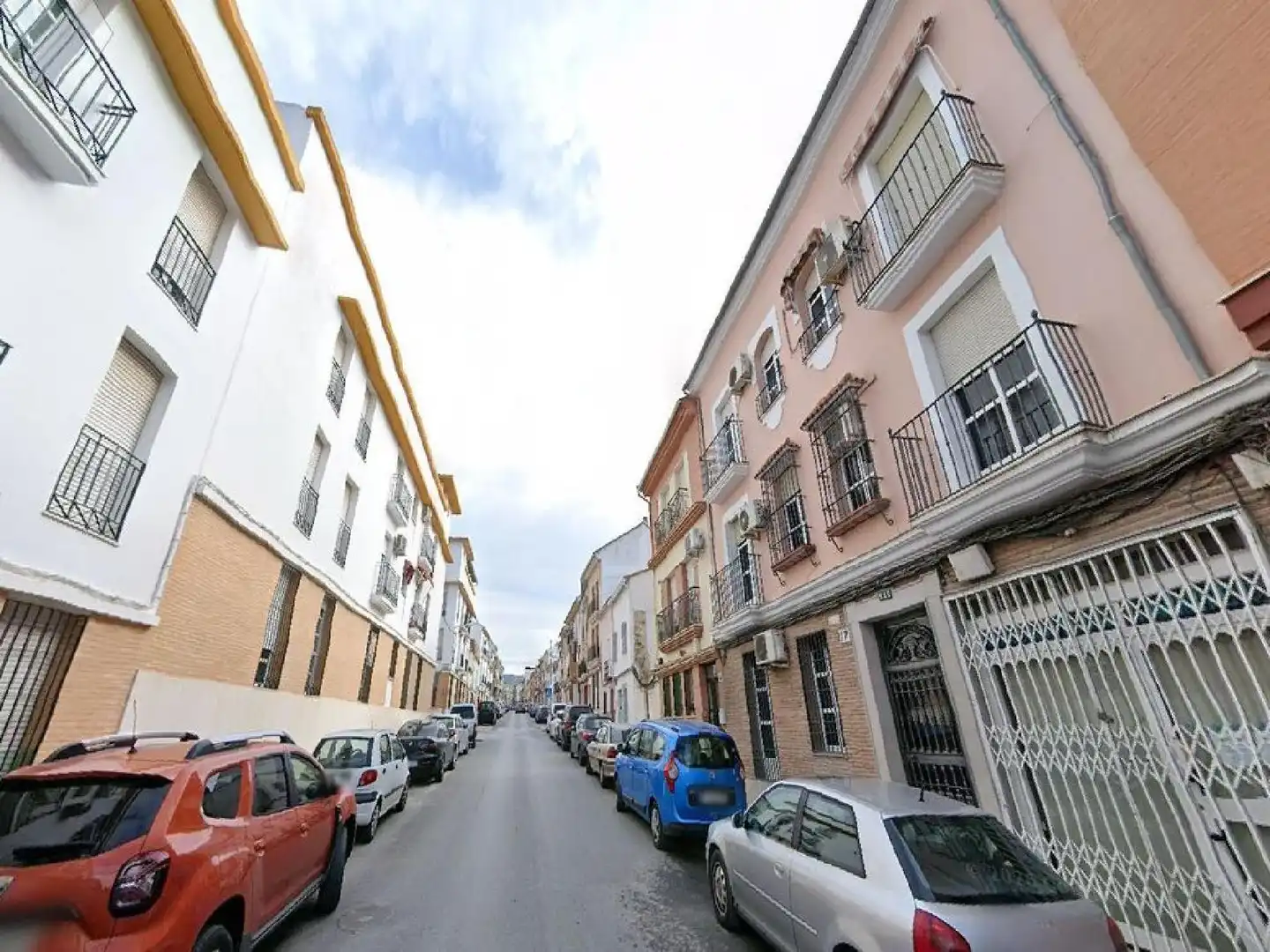 Vista exterior de Pis en venda en Lucena