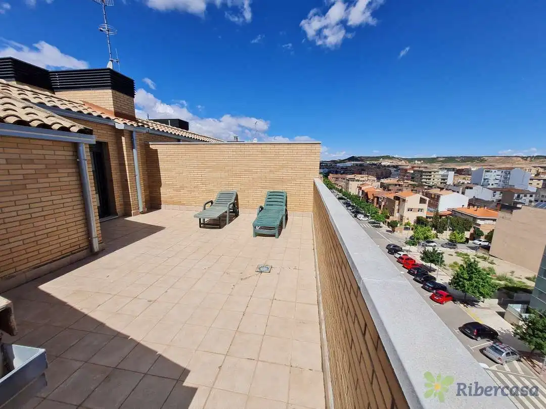 Terraza de Ático en venta en Tudela con Calefacción, Terraza y Balcón