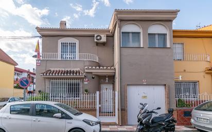 Exterior view of Single-family semi-detached for sale in Armilla  with Air Conditioner and Balcony