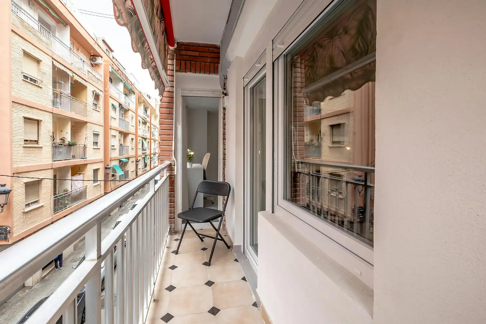 Terraza de Piso para compartir en Valencia con Aire acondicionado, Calefacción y Lavadora