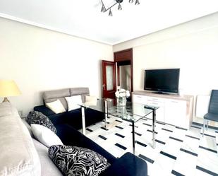 Living room of Flat for sale in Lopera  with Parquet flooring, Terrace and Storage room