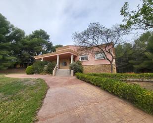 Vista exterior de Casa o xalet de lloguer en Náquera amb Terrassa i Piscina