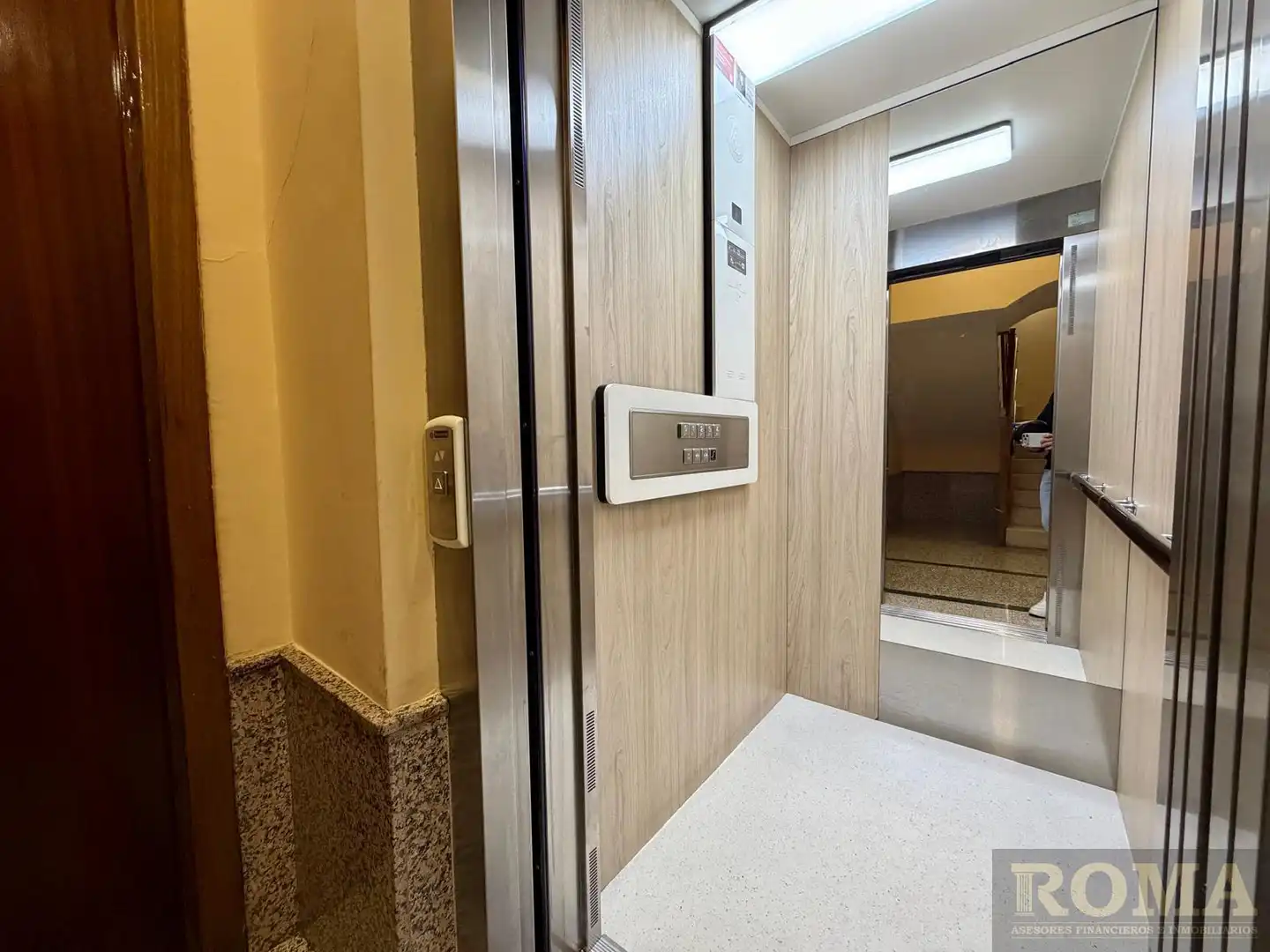 Kitchen of Flat for sale in Salamanca  with Heating, Parquet flooring and Balcony