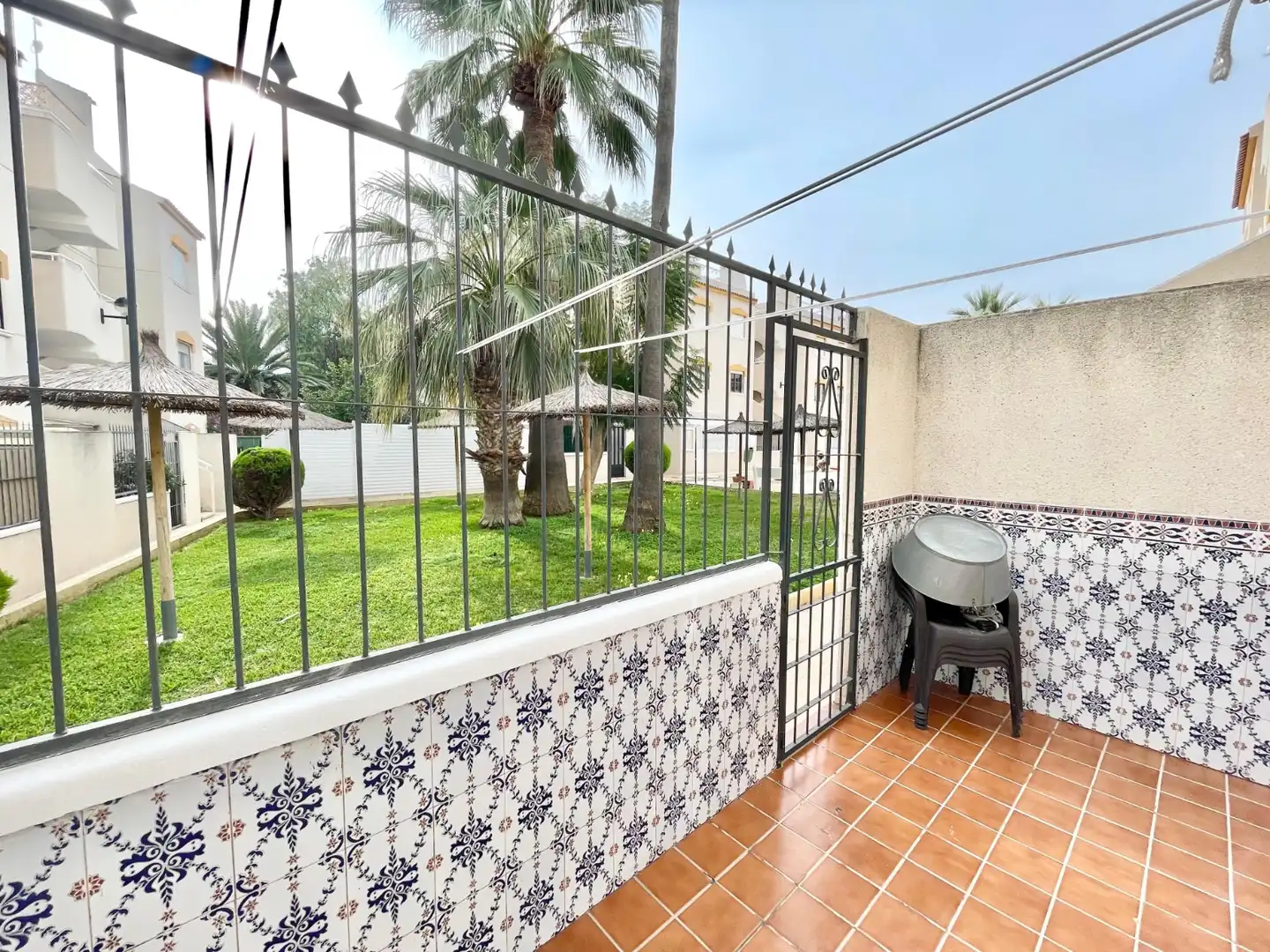 Terrace of Ground floor for rent in Torrevieja  with Air Conditioner, Heating and Private garden