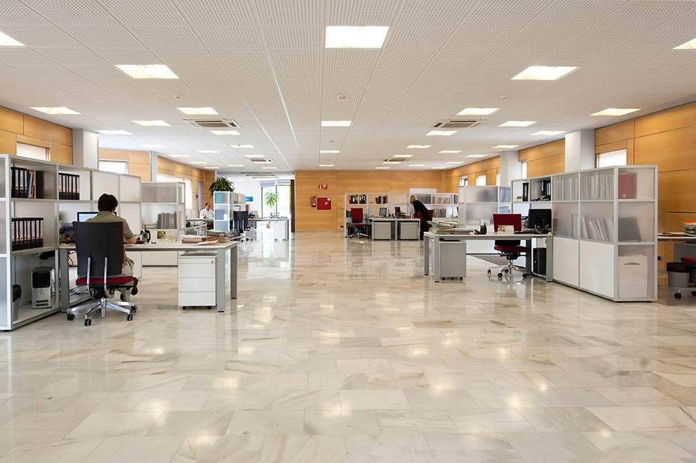 Office to rent in Avenida artesanos , Zona Industrial