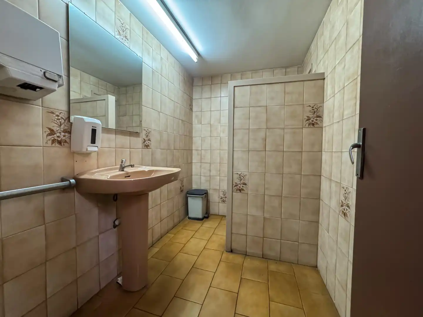Baño de Local en venta en Manresa