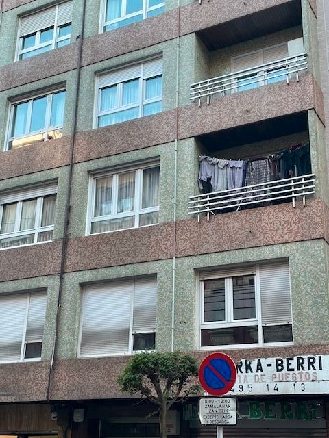 Balcony of Office for sale in Portugalete  with Furnished