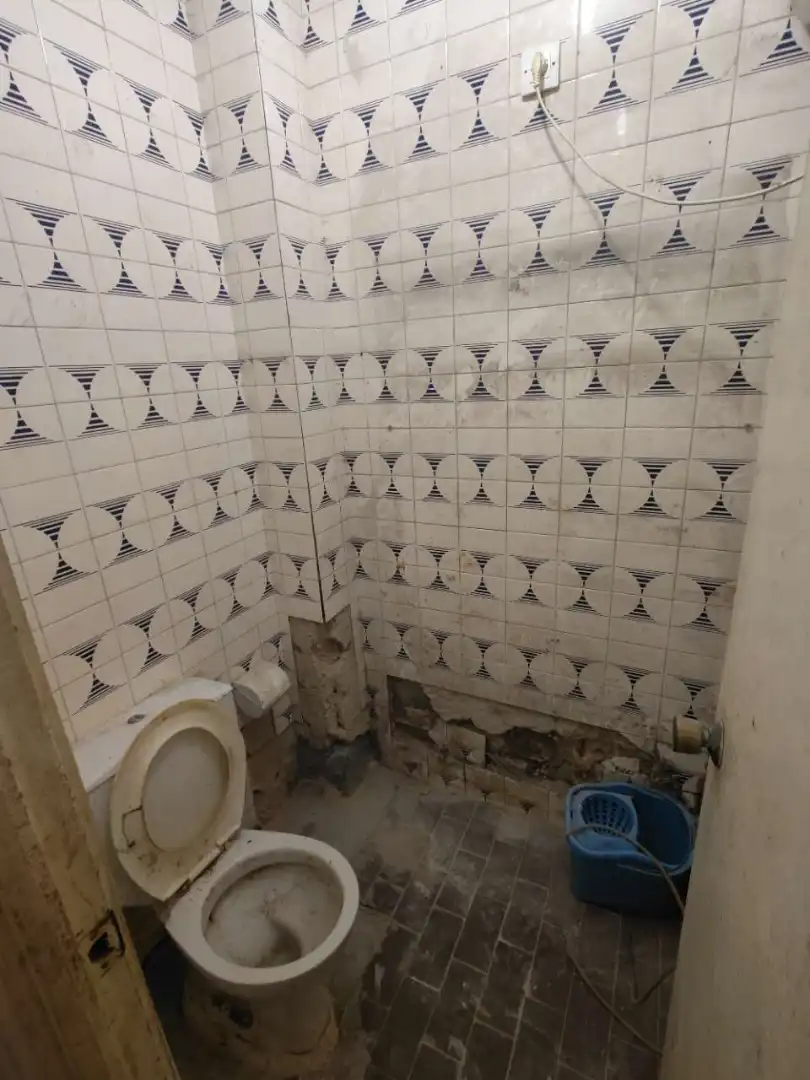 Bathroom of Commercial properties for rent in Torrejón de Ardoz  with Air Conditioner and Heating