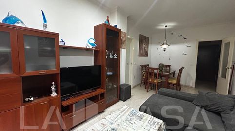 Foto 4 de Piso en venta en Avenida de Europa, Montequinto