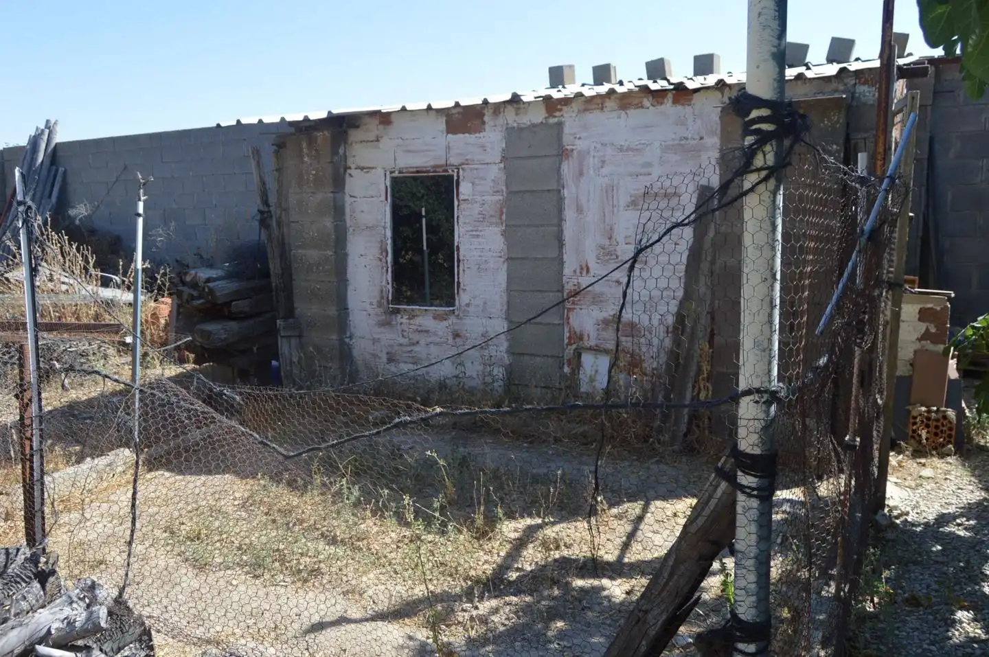 Vista exterior de Finca rústica en venda en Tarancón amb Jardí privat