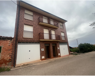 Vista exterior de Pis en venda en Villar de Torre amb Terrassa