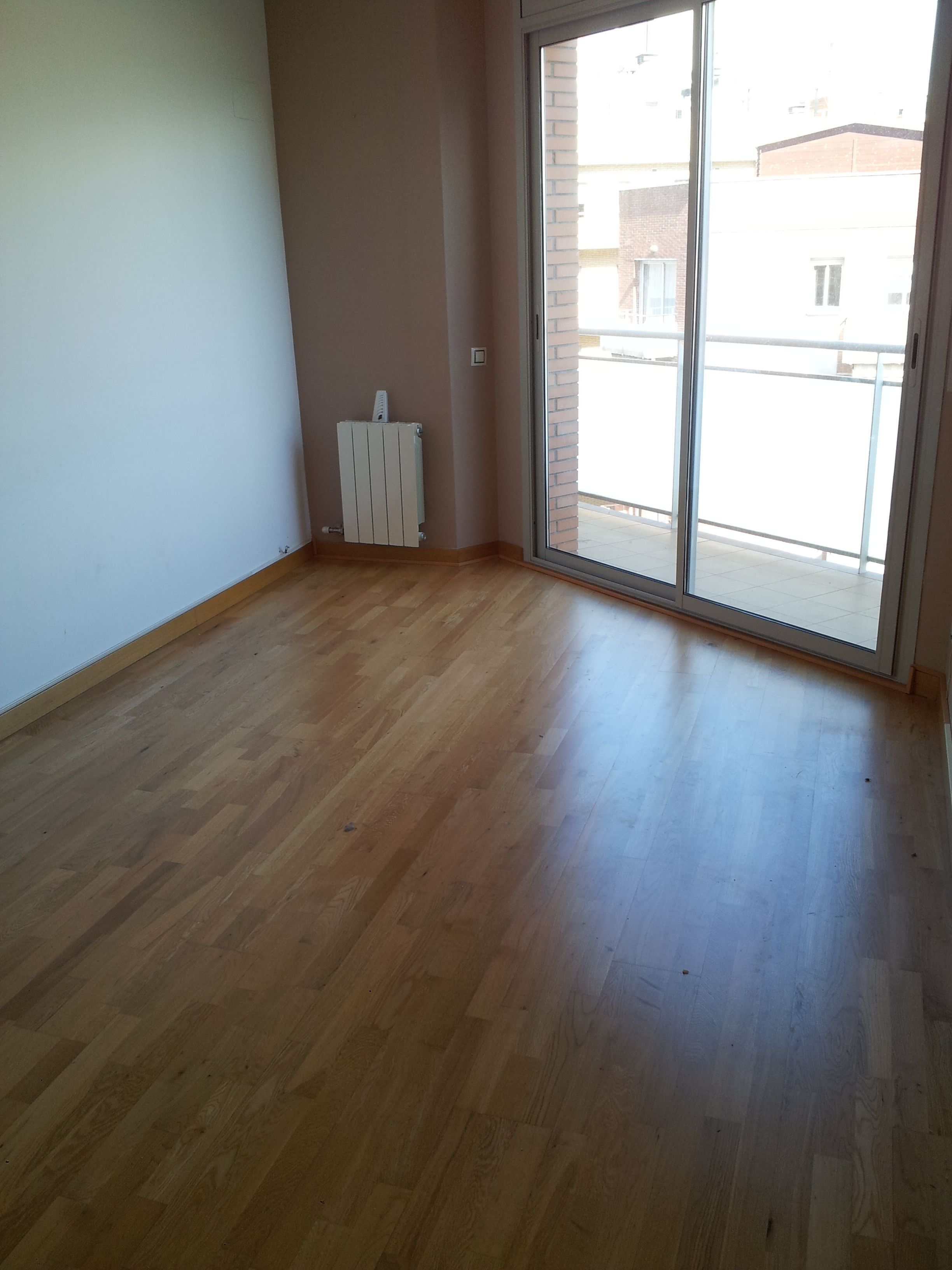 Habitación de Piso en venta en  Barcelona Capital con Calefacción, Parquet y Horno