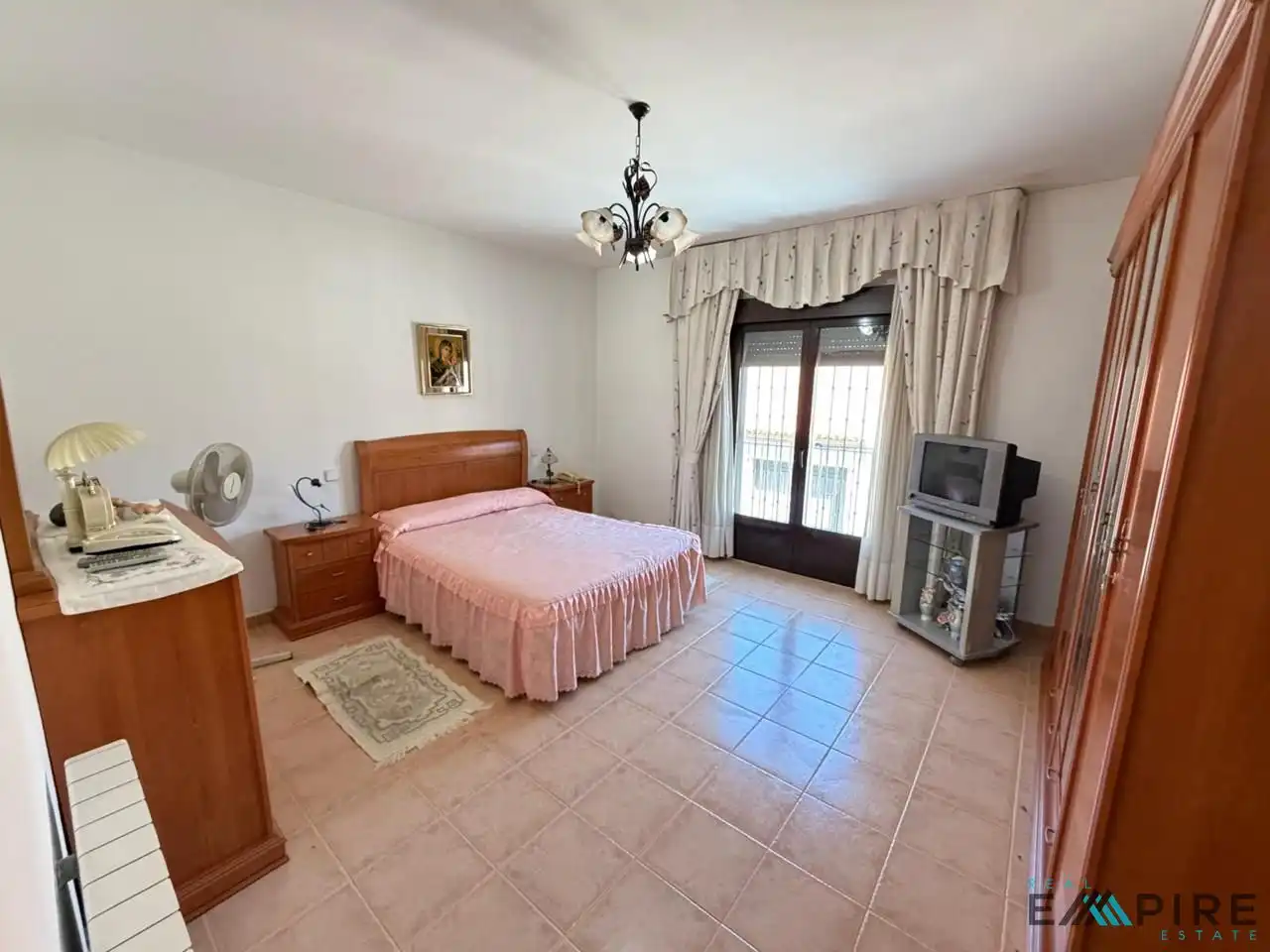 Dormitori de Casa adosada en venda en Los Yébenes amb Calefacció, Jardí privat i Terrassa