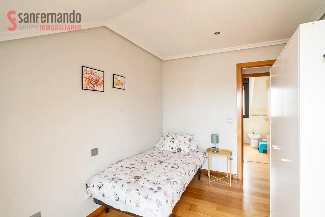 Habitación de Ático en venta en Suances con Calefacción y Terraza