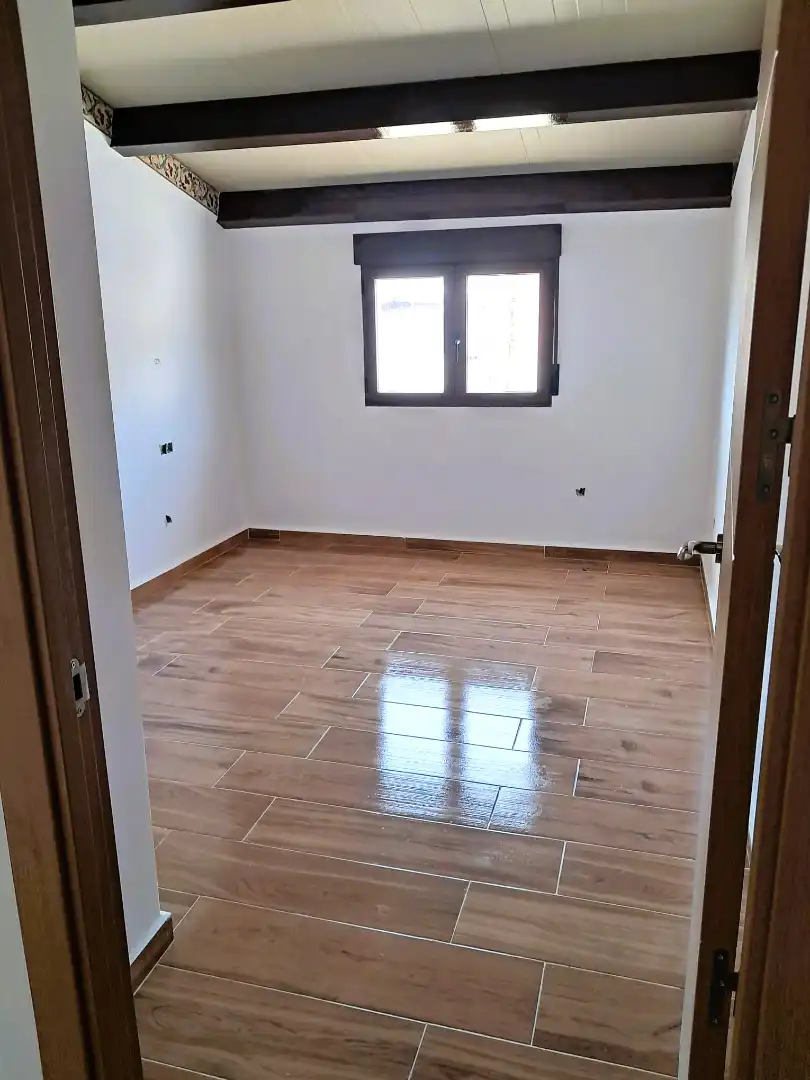 Casa adosada en venta en Bigastro con Terraza, Trastero y Balcón