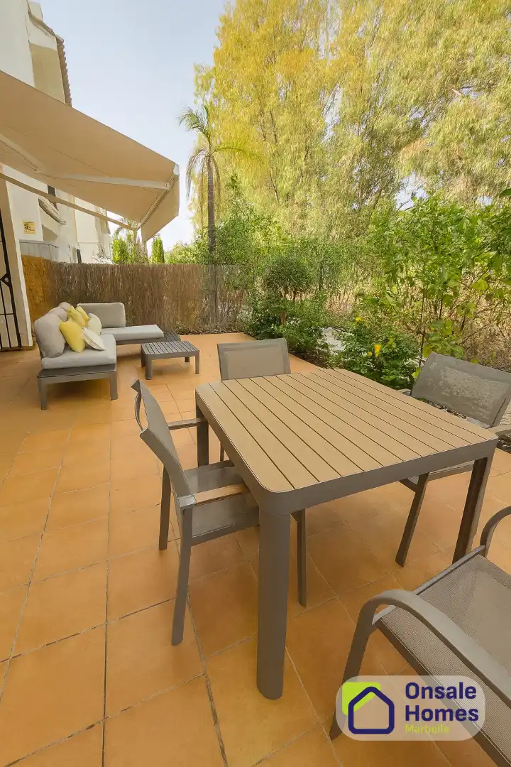 Terrassa de Pis en venda en Marbella amb Terrassa, Alarma i Piscina comunitària