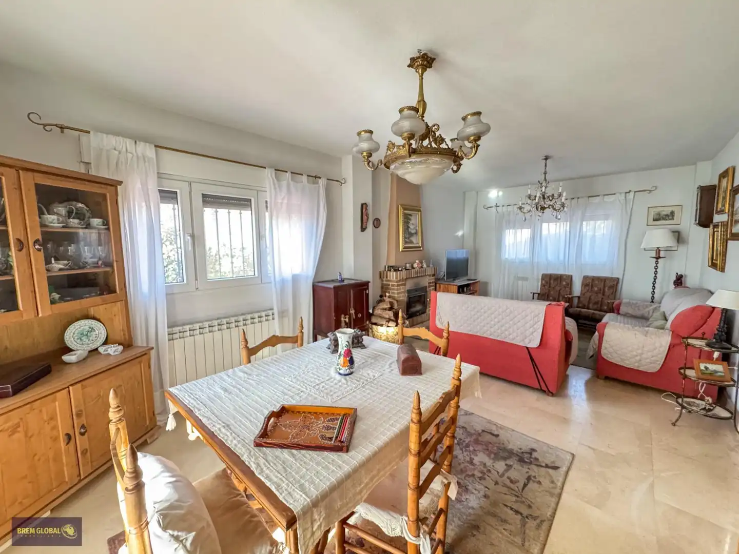 Sala de estar de Casa o chalet en venta en Lozoyuela-Navas-Sieteiglesias con Jardín privado