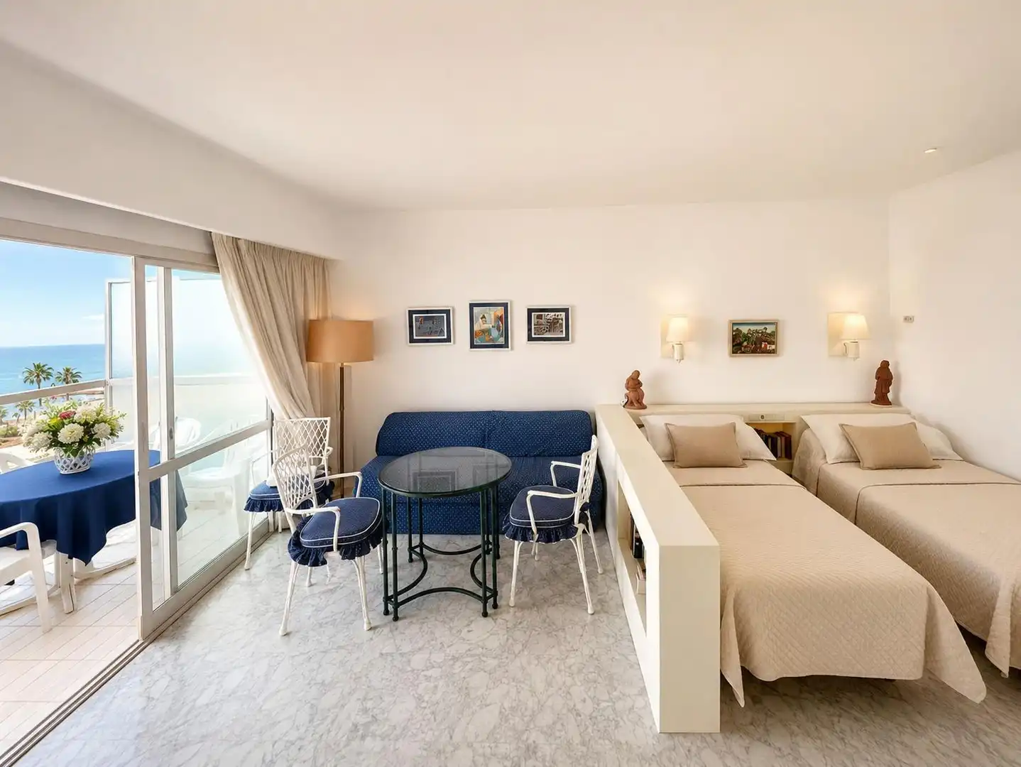 Sala d'estar de Estudi en venda en Fuengirola amb Piscina comunitària