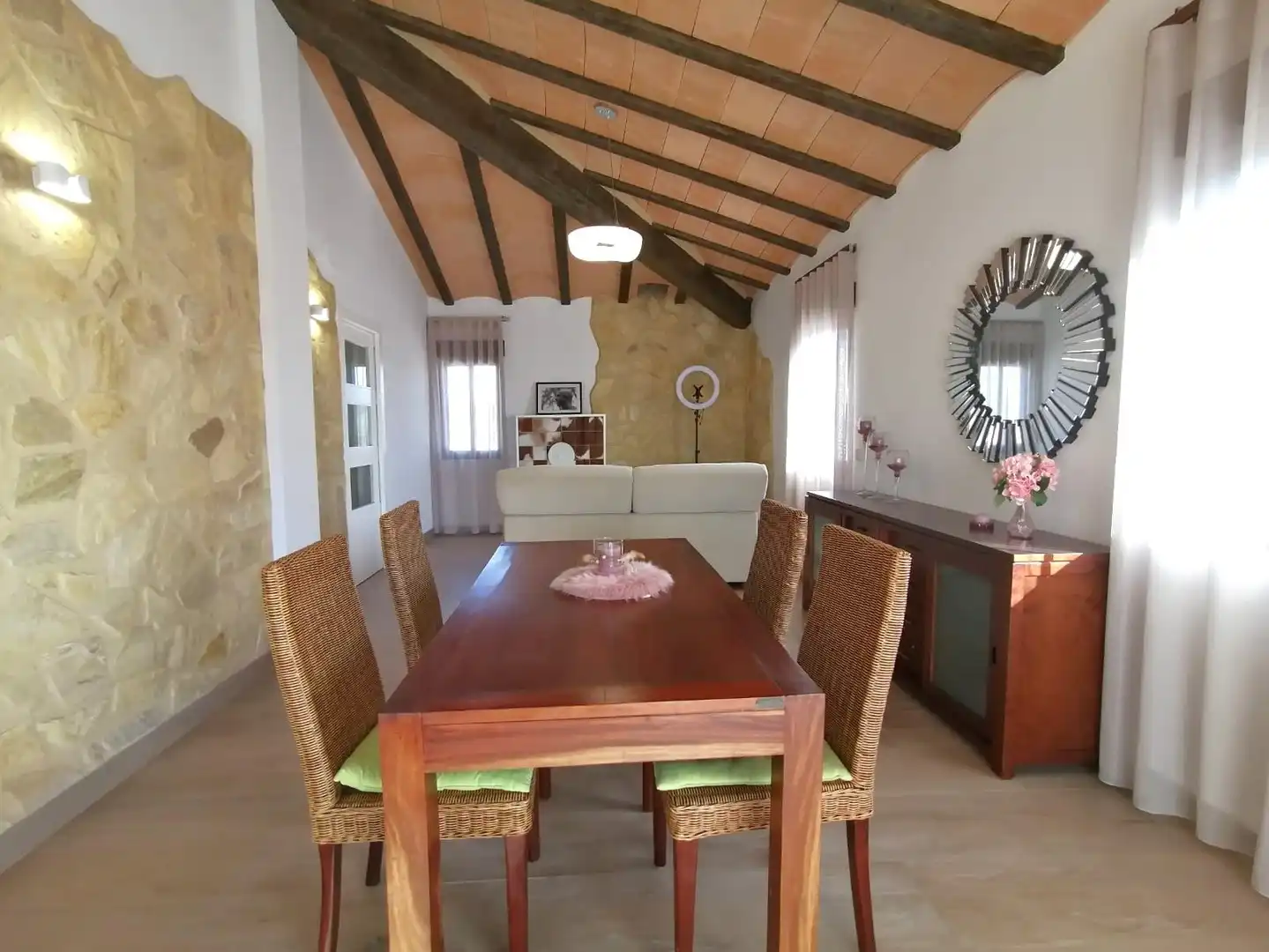 Comedor de Casa o chalet en venta en El Palomar con Aire acondicionado, Calefacción y Jardín privado