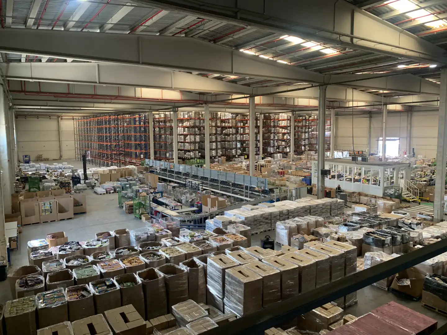 Nau industrial de lloguer en Alovera amb Calefacció i Alarma