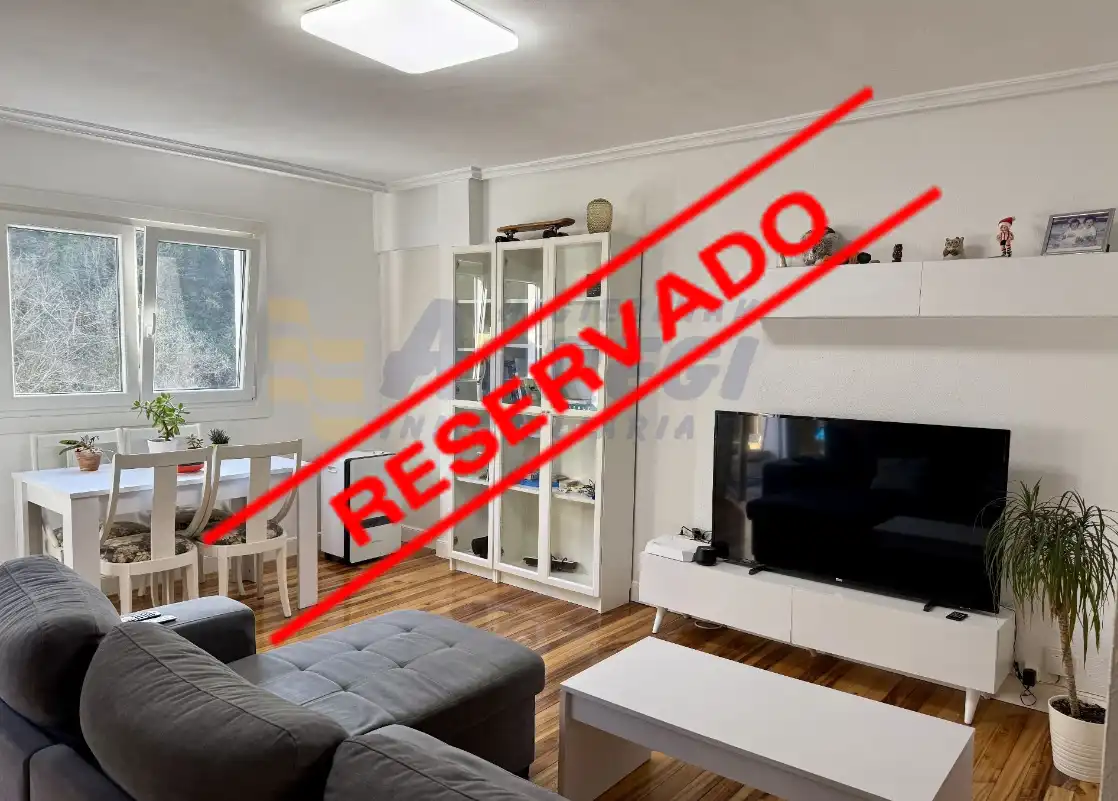 Wohnzimmer von Wohnung zum Verkauf in Deba mit Möbliert