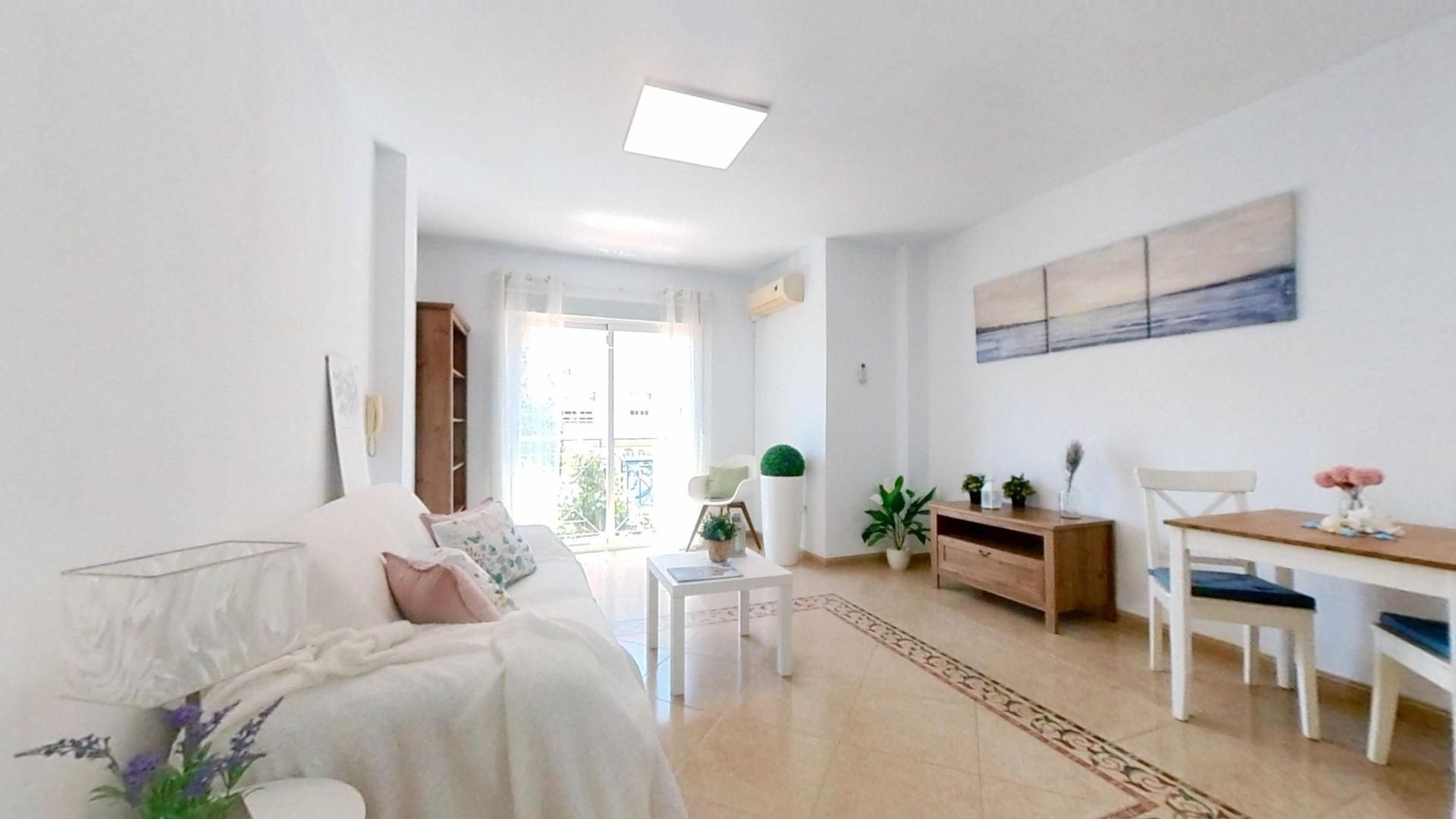 Habitación de Apartamento en venta en Rincón de la Victoria con Aire acondicionado y Calefacción