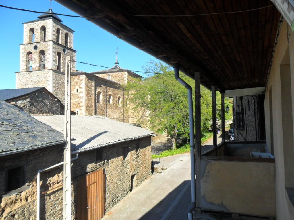 Exterior view of House or chalet for sale in Ponferrada