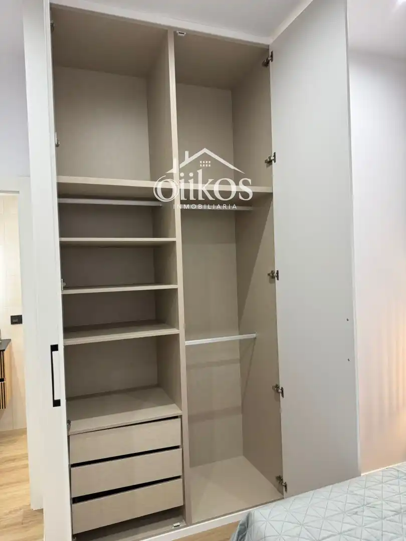 Dormitori de Apartament en venda en Salamanca amb Calefacció