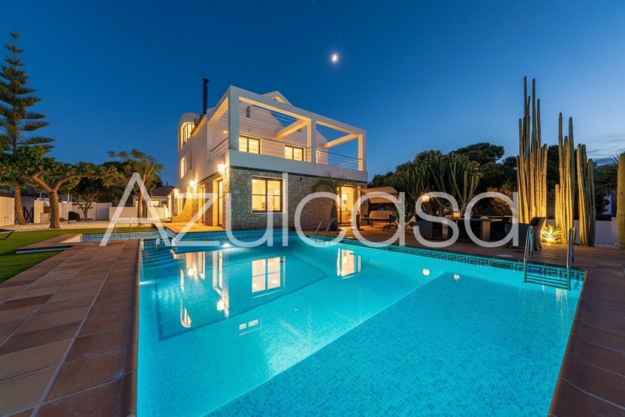 Vista exterior de Casa o xalet en venda en Alicante / Alacant amb Aire condicionat, Jardí privat i Terrassa