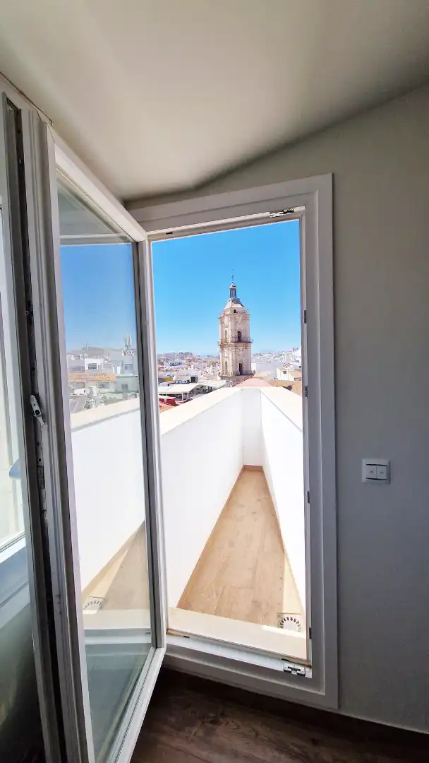 Balcony of Attic for sale in Málaga  with Air Conditioner, Terrace and Furnished