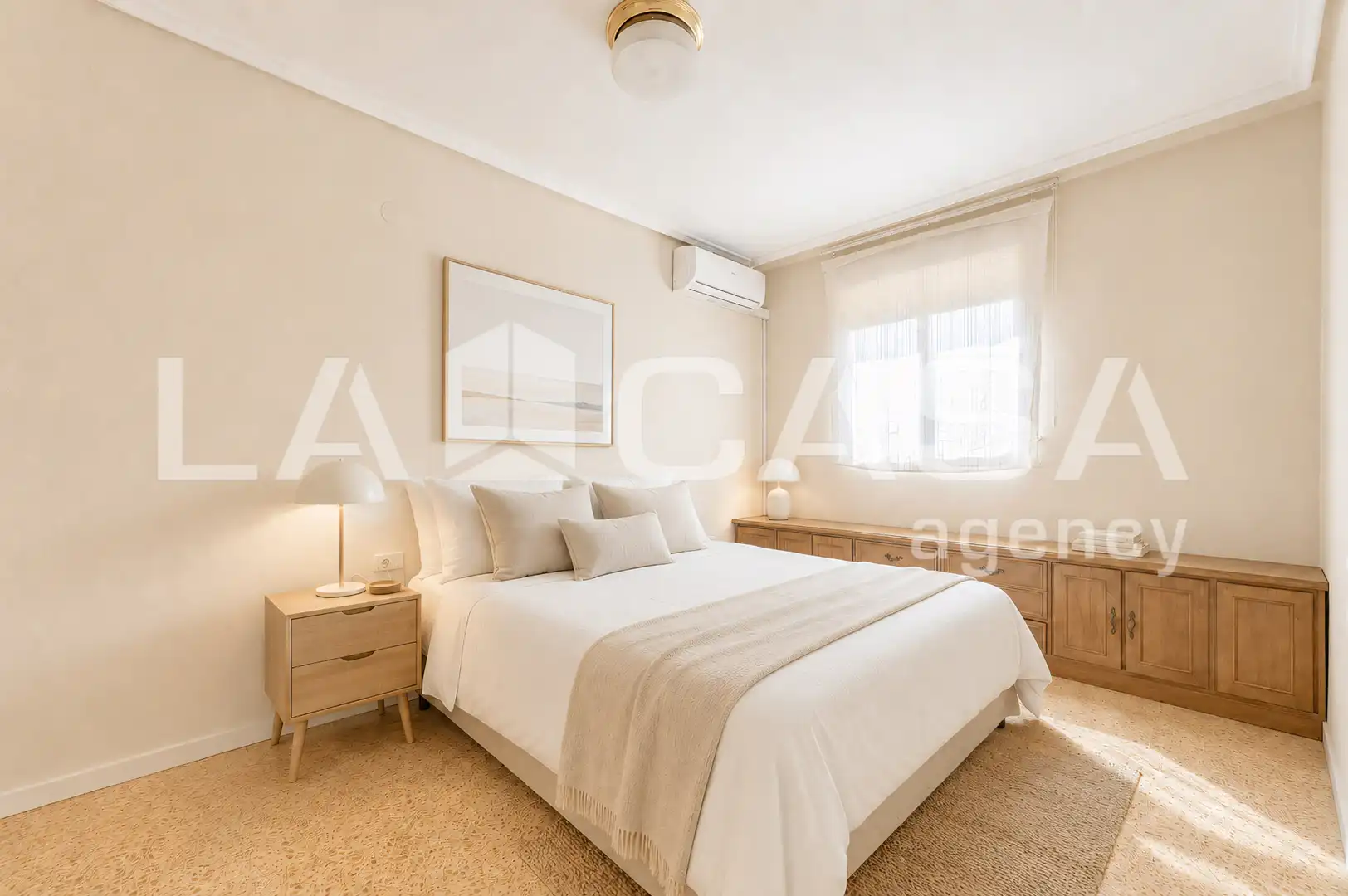 Habitación de Piso en venta en Valencia con Balcón