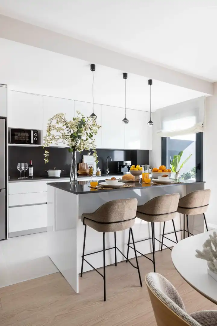 Cocina de Ático en venta en Rincón de la Victoria con Terraza y Piscina comunitaria