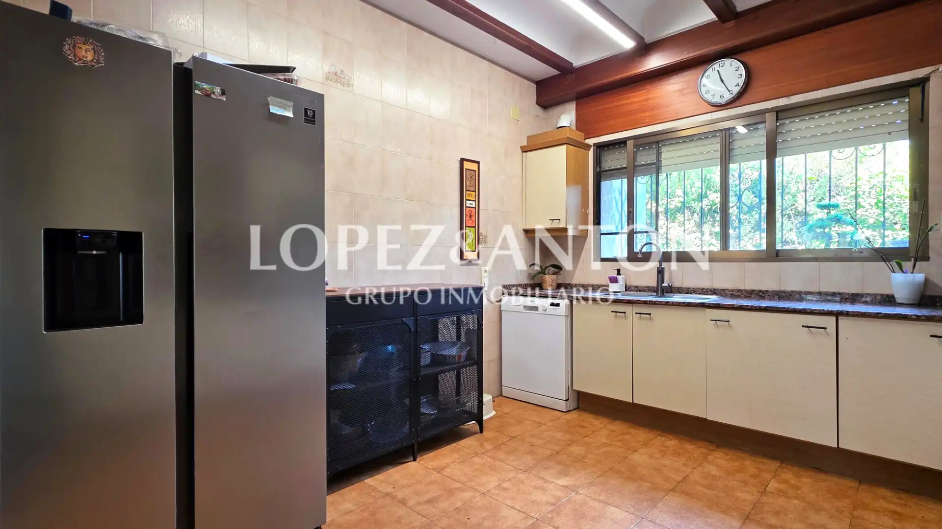 Cocina de Casa o chalet en venta en Paterna con Aire acondicionado, Jardín privado y Terraza