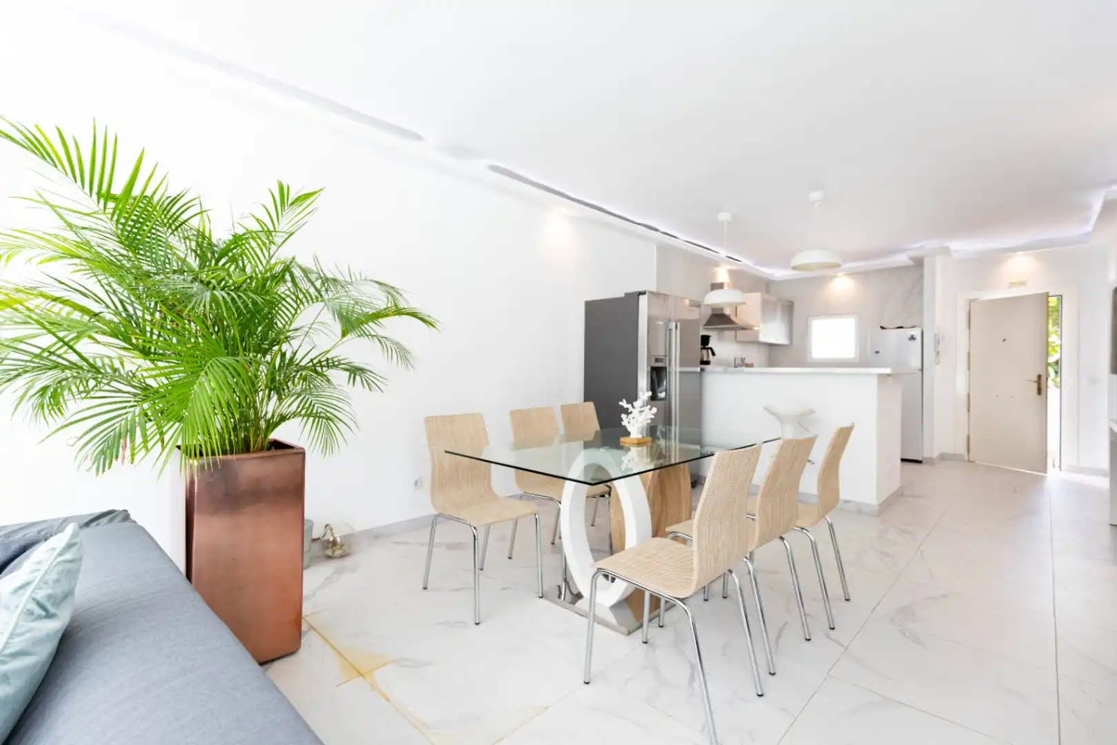 Dining room of Flat for rent in Marbella  with Air Conditioner, Heating and Terrace