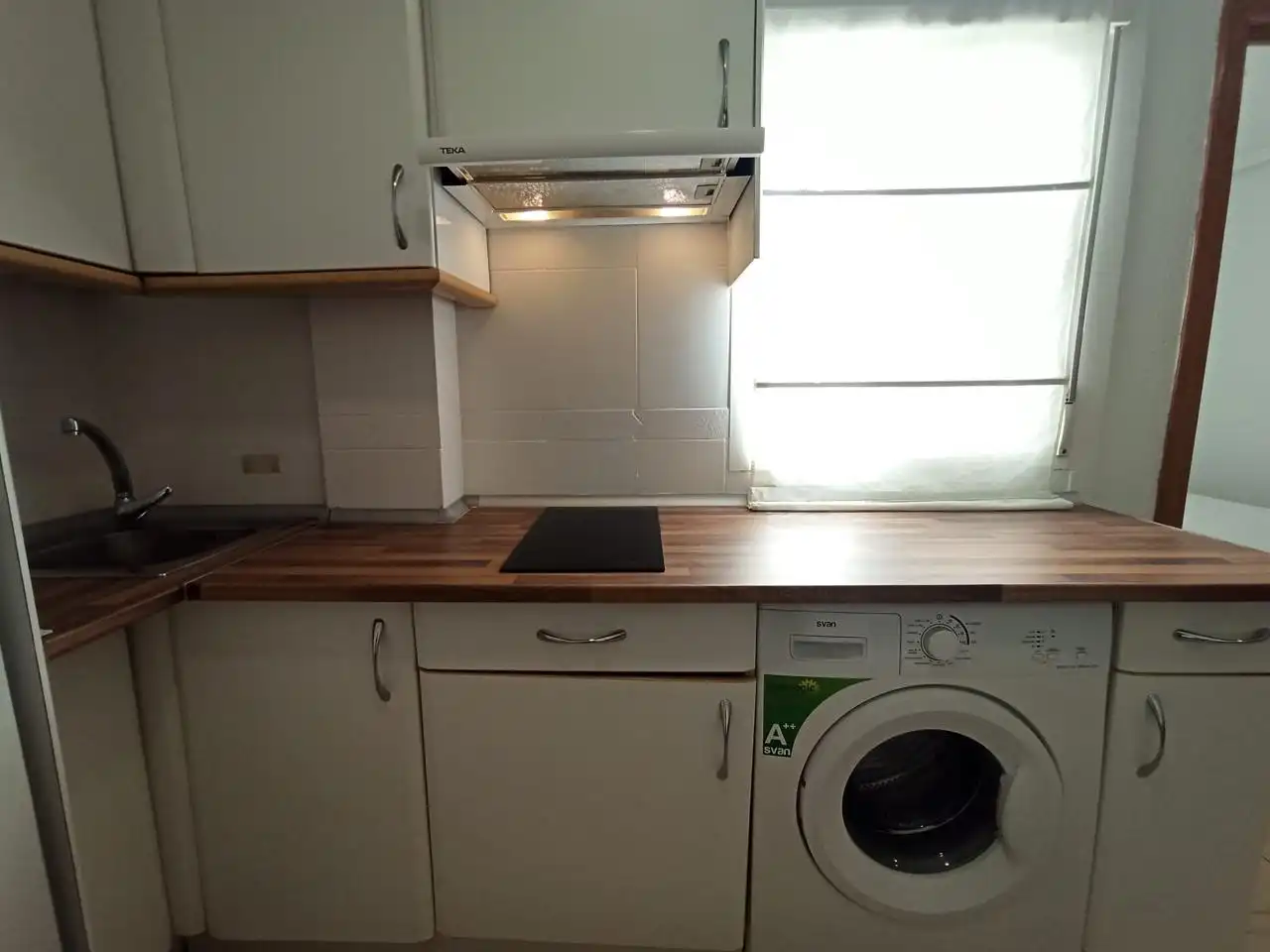 Cocina de Apartamento de alquiler en Madrid con Calefacción, Amueblado y Se aceptan mascotas