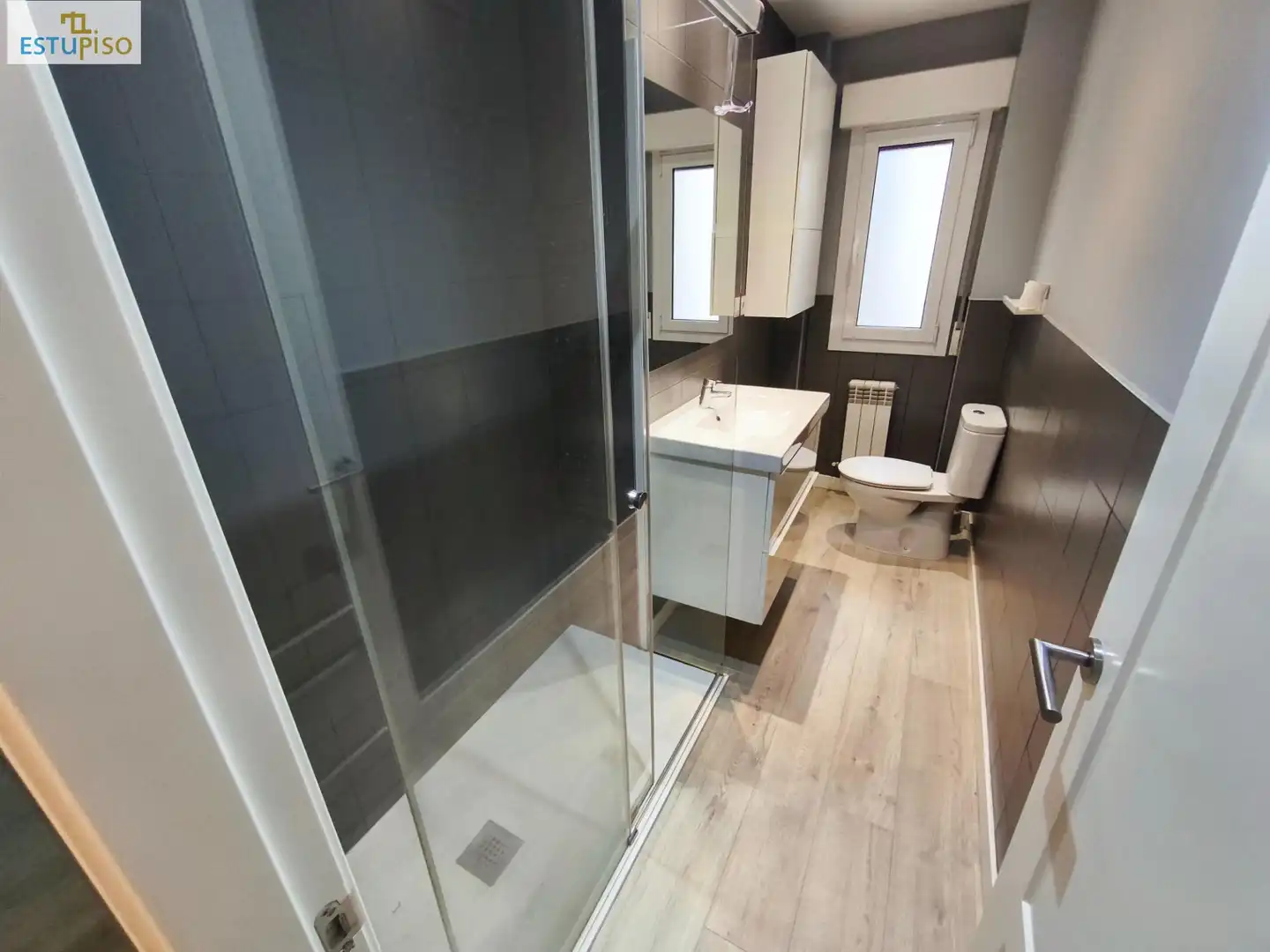 Baño de Piso en venta en Vitoria - Gasteiz con Calefacción y Trastero
