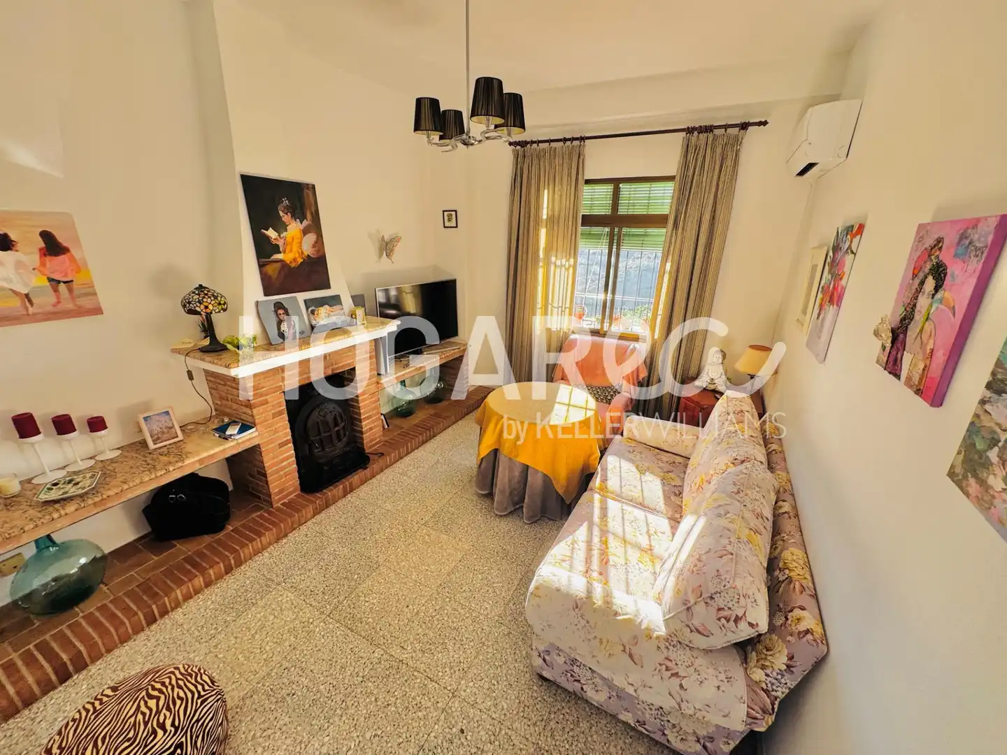 Sala de estar de Casa o chalet en venta en Frigiliana con Aire acondicionado, Calefacción y Jardín privado