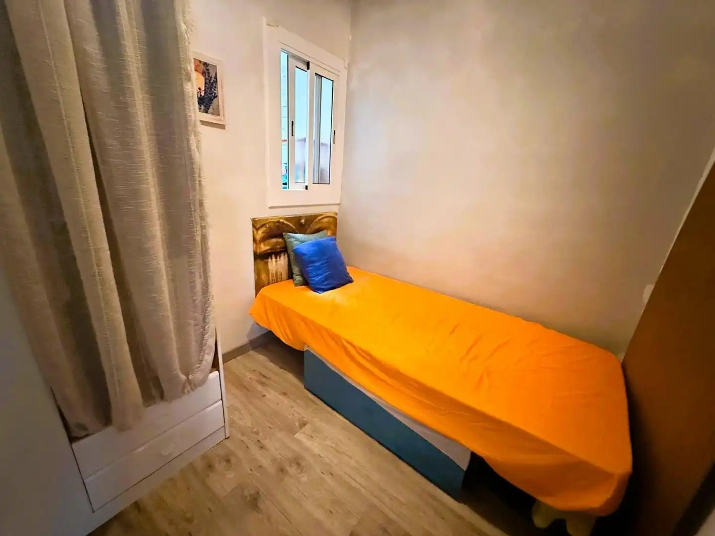 Schlafzimmer von Wohnung zum Verkauf in Pineda de Mar mit Klimaanlage, Heizung und Möbliert