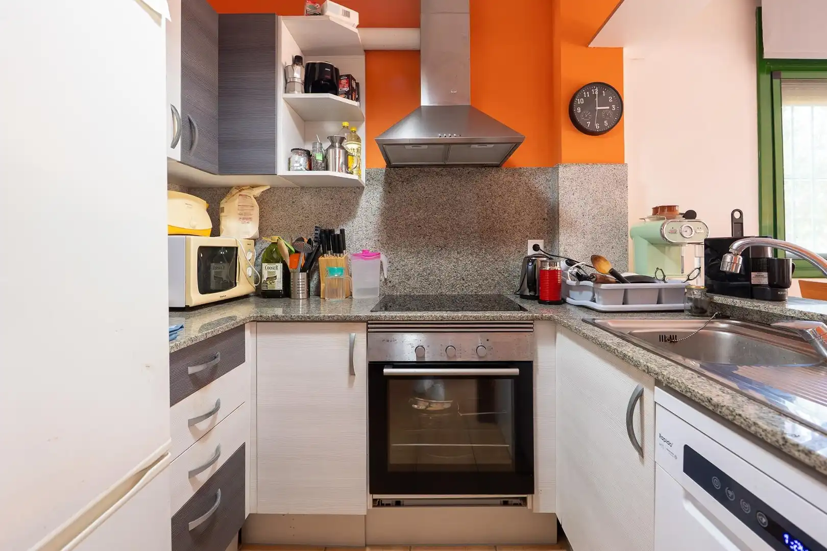 Küche von Erdgeschoss zum Verkauf in Amposta mit Terrasse, Abstellraum und Möbliert