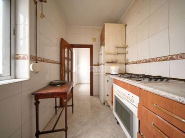 Piso con balcón en venta en Delicias