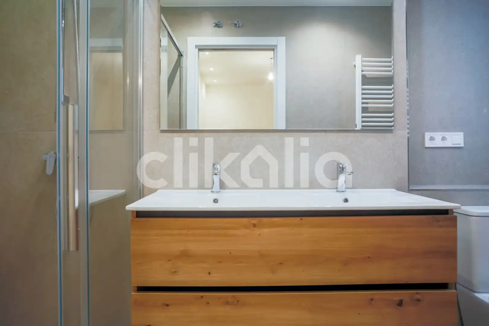 Baño de Piso en venta en Madrid con Aire acondicionado y Calefacción