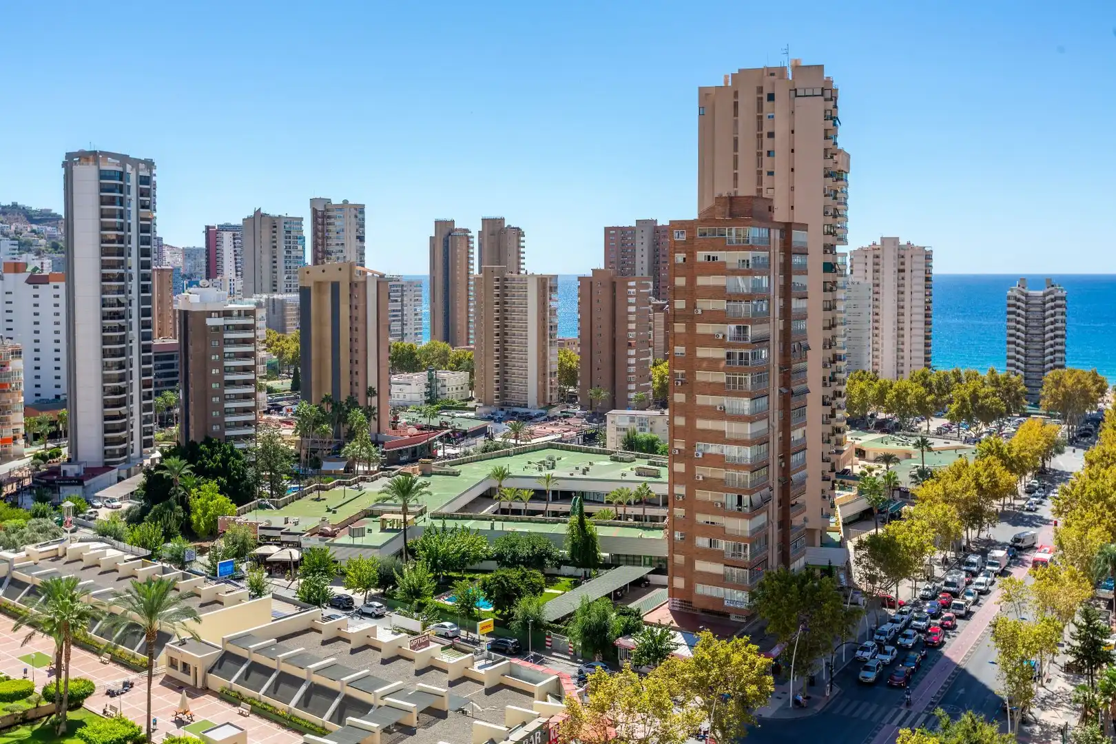 Vista exterior de Piso en venta en Benidorm con Aire acondicionado, Calefacción y Piscina comunitaria