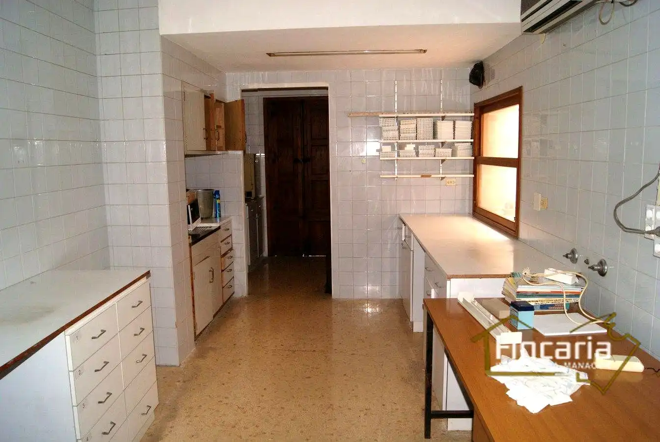 Küche von Büro zur Miete in Manacor